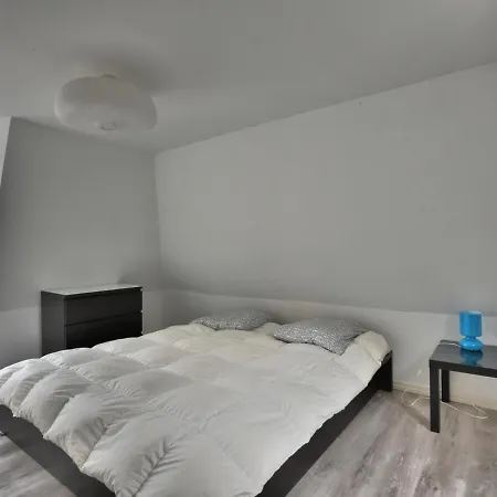 Proche Metro 24h/24h Access * Lila